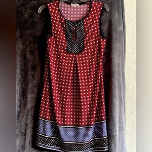 Max Studio XS shift dress. Keyhole neck